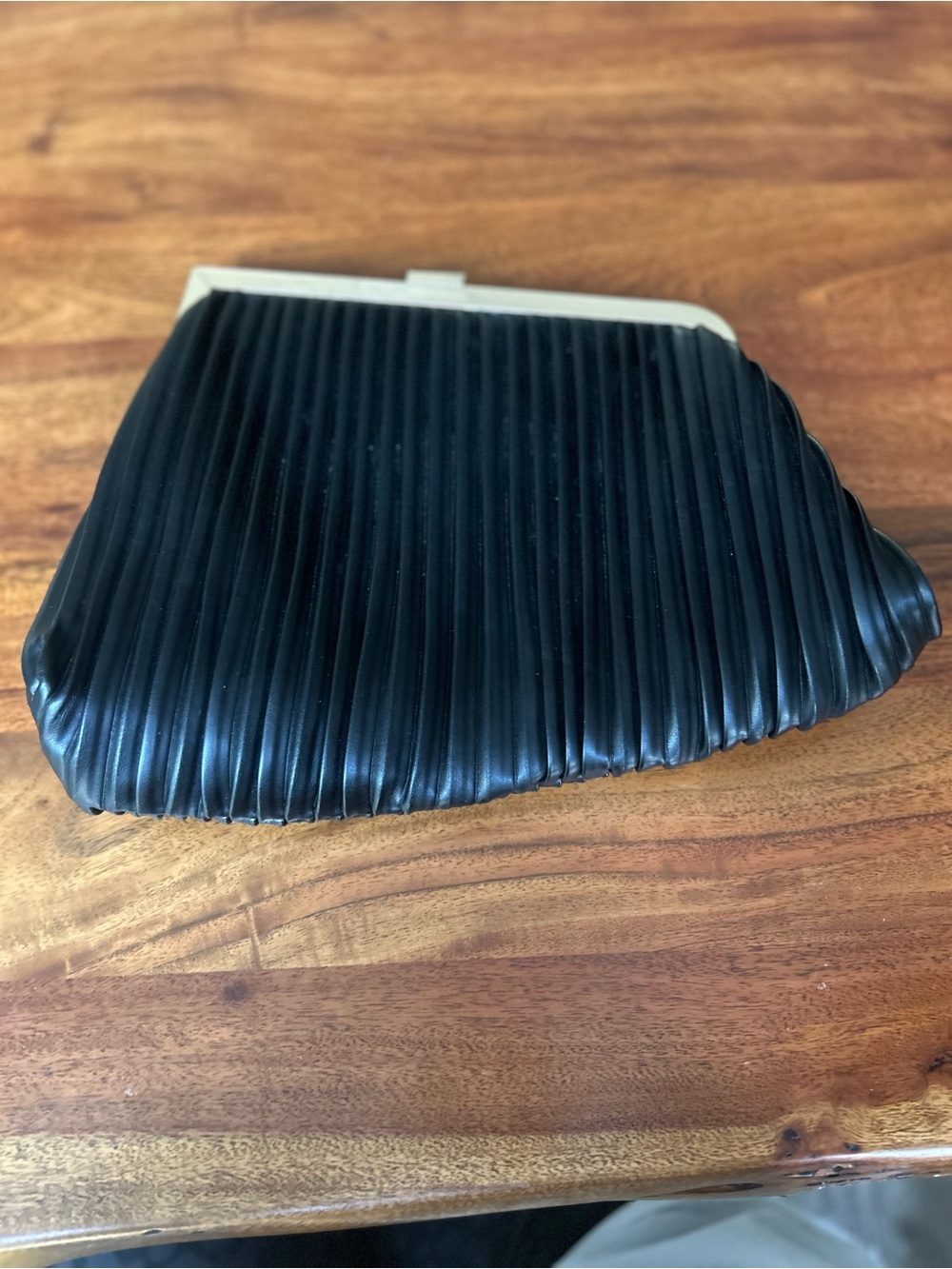 Tom & Eva Black Pleated Frame Clutch